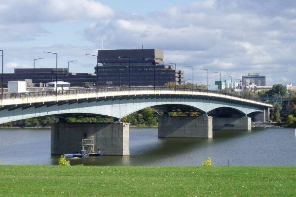 Réhabilitation du pont Macdonald-Cartier dès la fin mars