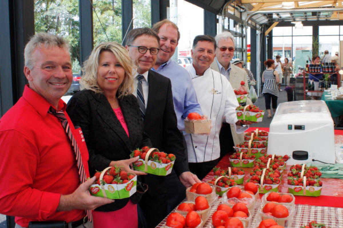 Le marché public de Lévis ouvre ses portes 