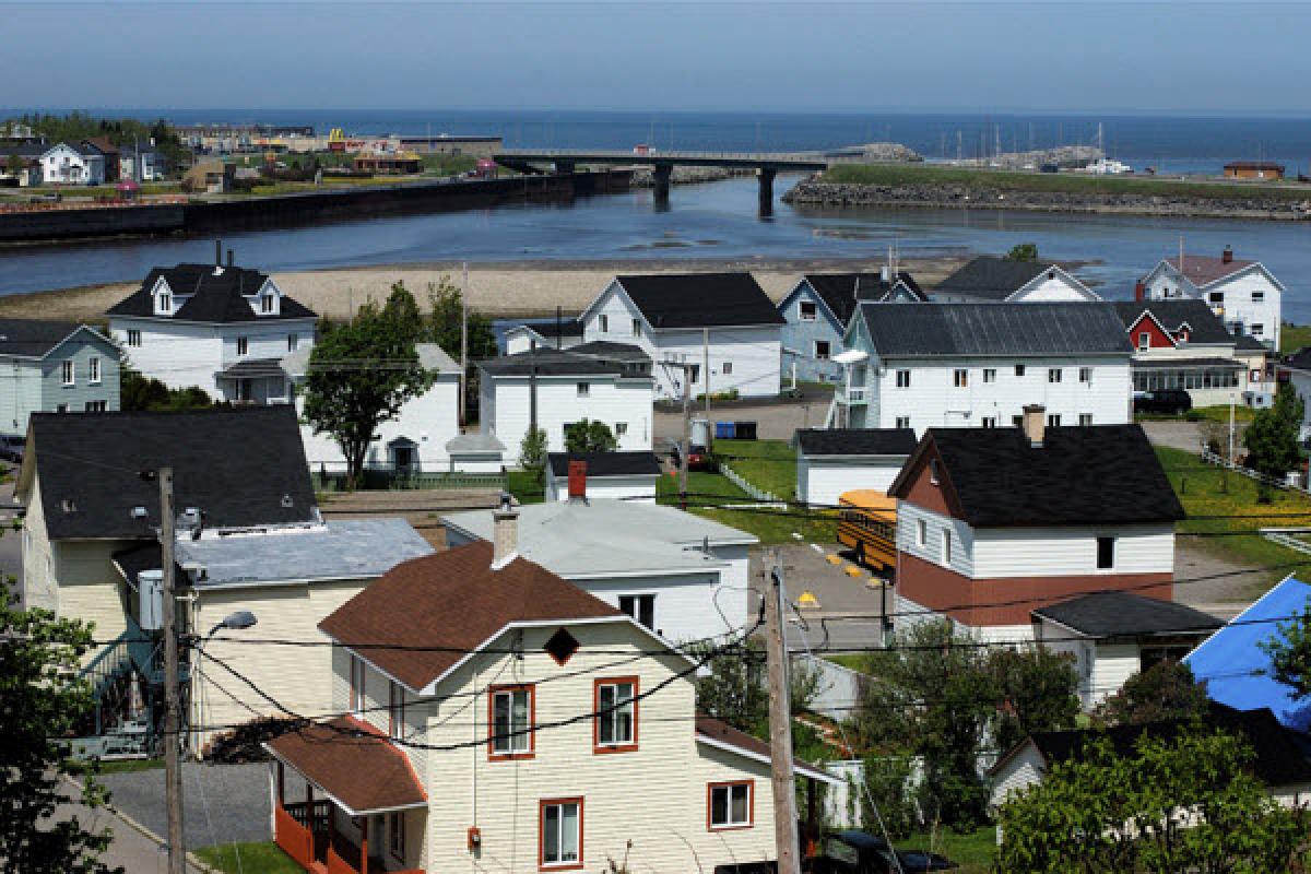 Construction d’une passerelle multifonctionnelle sur la rivière Matane