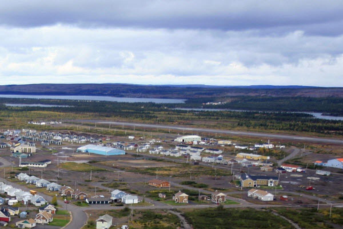 Aménagement d'un complexe sportif à Matimekosh-Lac-John