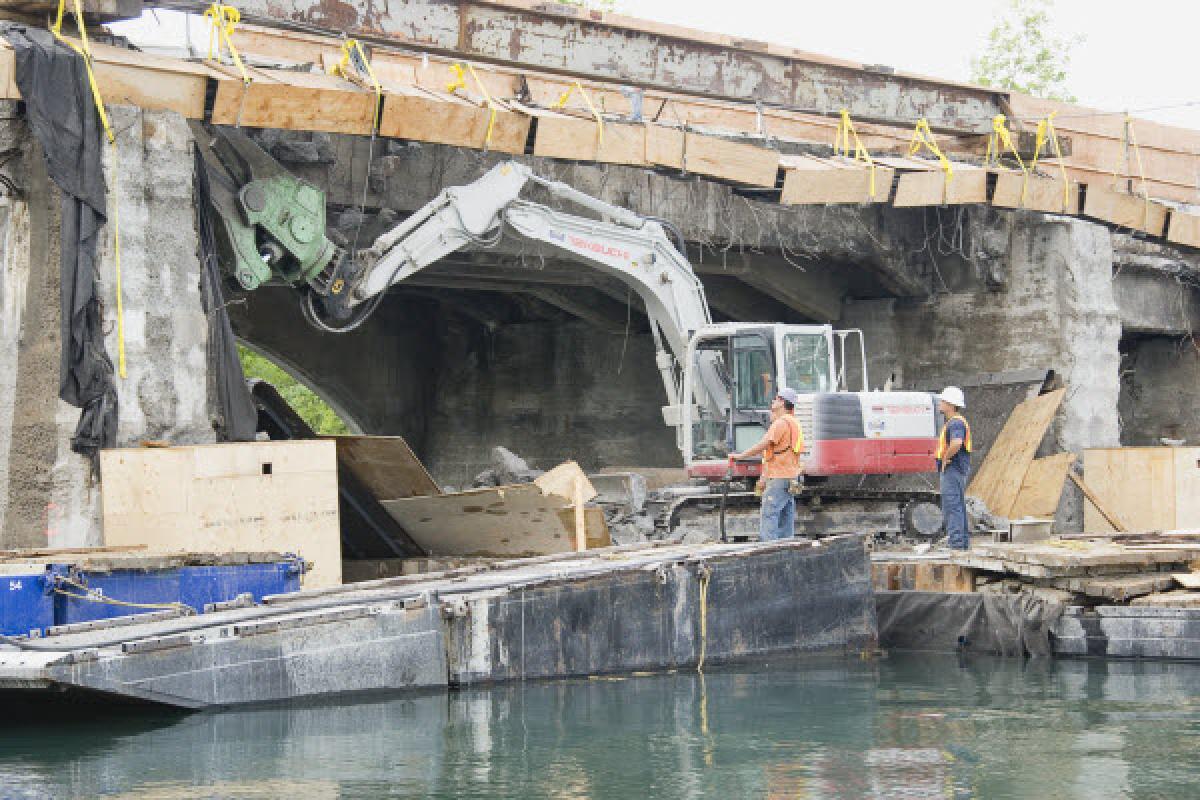 Montréal investit 523 M$ pour améliorer les infrastructures de voirie et d'eau