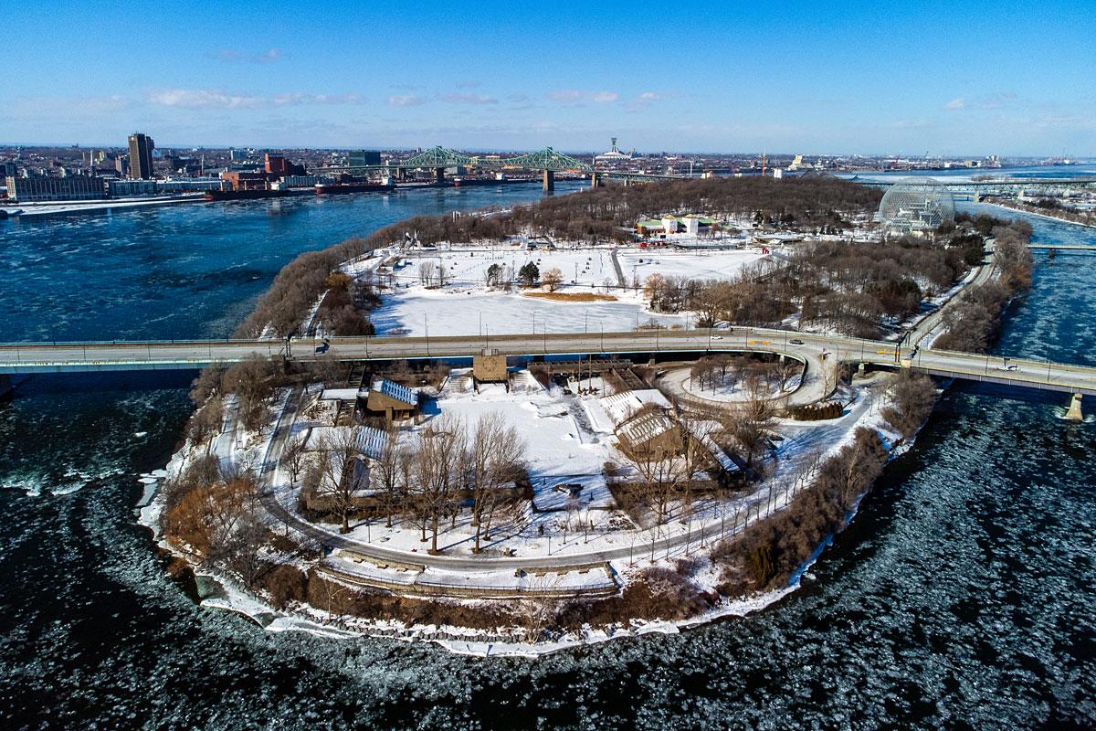 Vue aérienne du parc Jean-Drapeau, où des travaux de réfection et de réaménagement auront lieu jusqu’en 2030. Crédit : Patrick Desrochers