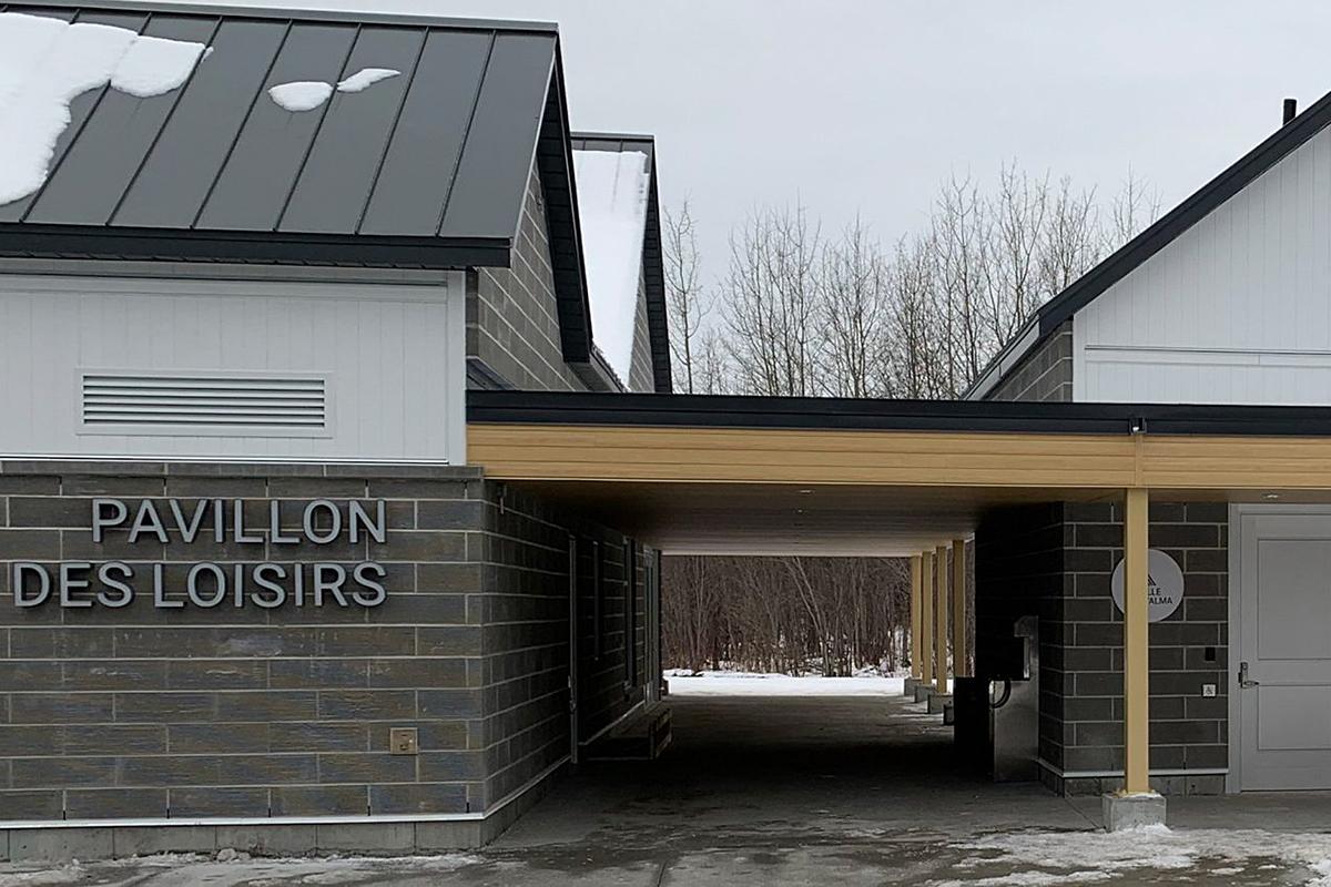 Inauguration du pavillon des loisirs Édouard-Moffatt. Crédit : Ville d'Alma