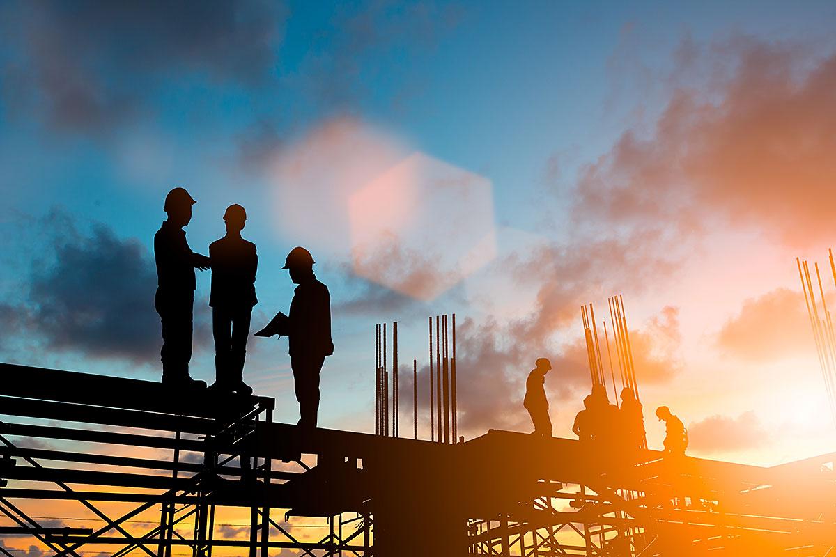 Comment la pénurie de main-d’œuvre affecte-t-elle les conditions de travail sur les chantiers ?