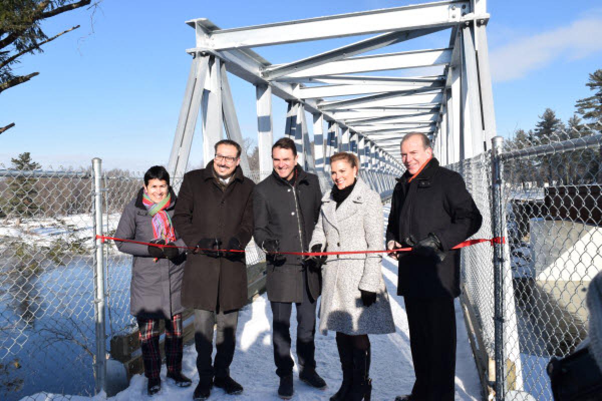 Sherbrooke : inauguration du pont Bernier