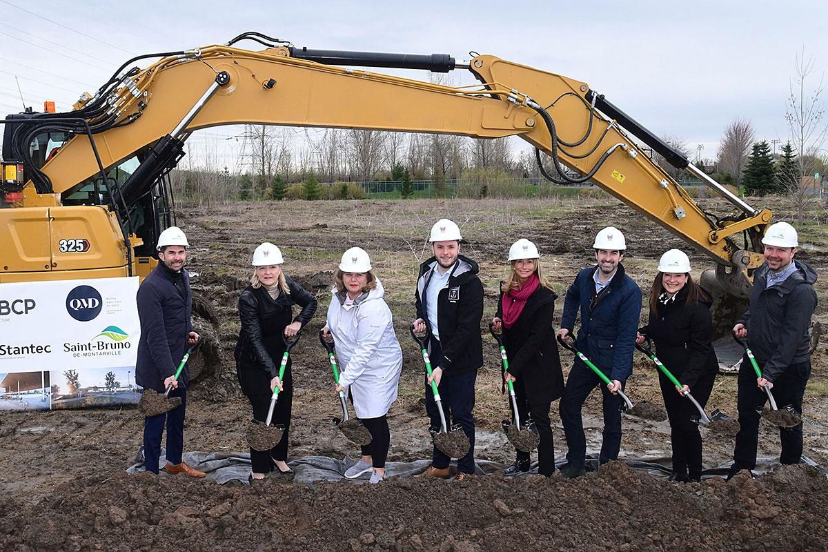 Coup d’envoi des travaux de construction du polydôme de Saint-Bruno-de-Montarville. Crédit : Robert Laflamme