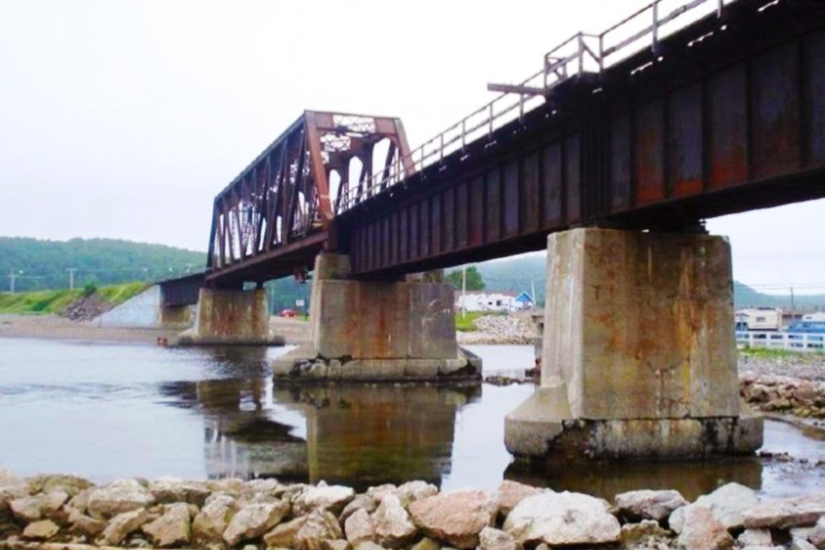 L'un des ponts qui sera réhabilité, à Port-Daniel-Gascons - Photo fournie par le ministère des Transports