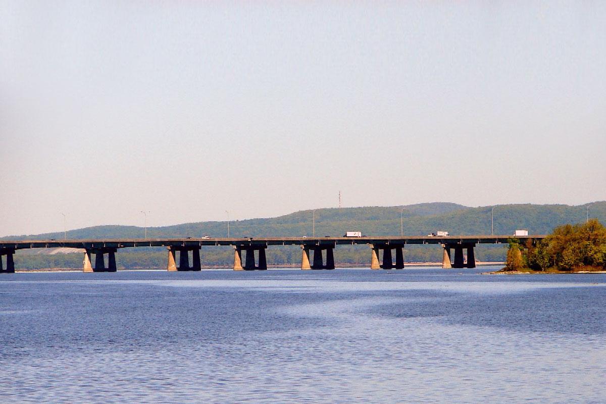 Le MTQ émet un appel d’intérêt pour la construction du nouveau pont de l’Île-aux-Tourtes. Crédit : Wiki Creative Commons Attribution - P199