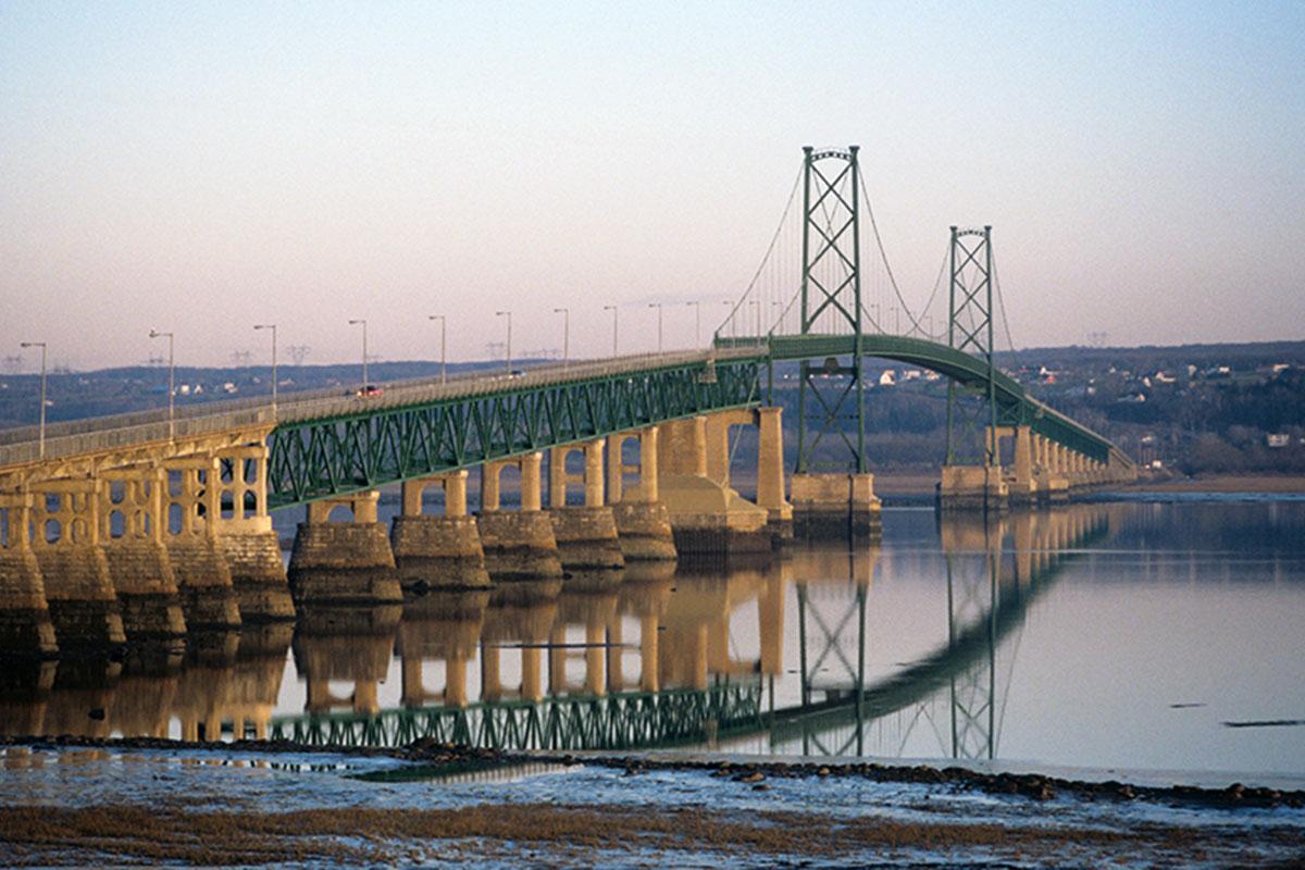 Le pont de l’île d’Orléans actuel - Image : Transports Québec