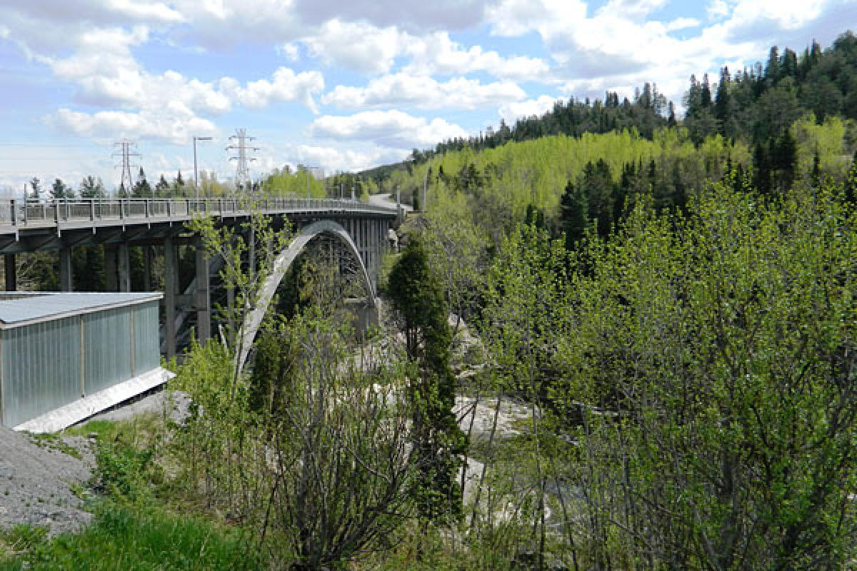 Faire place à l’aluminium dans les structures routières du Québec