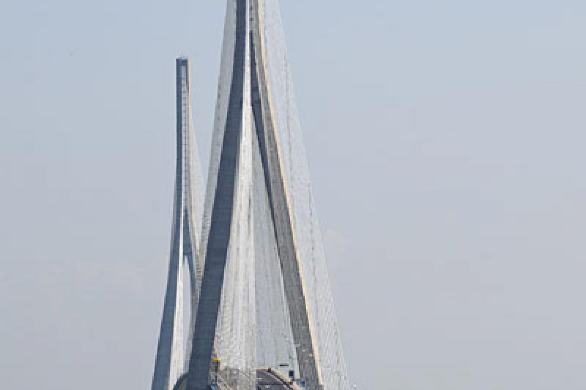 Le pont de Normandie, en France.