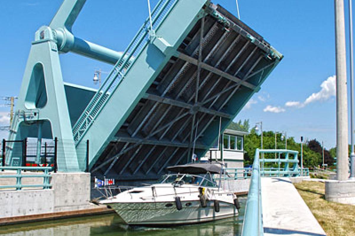 Structure à bascule, le nouveau pont No 9 serait unique au Canada, sinon en Amér