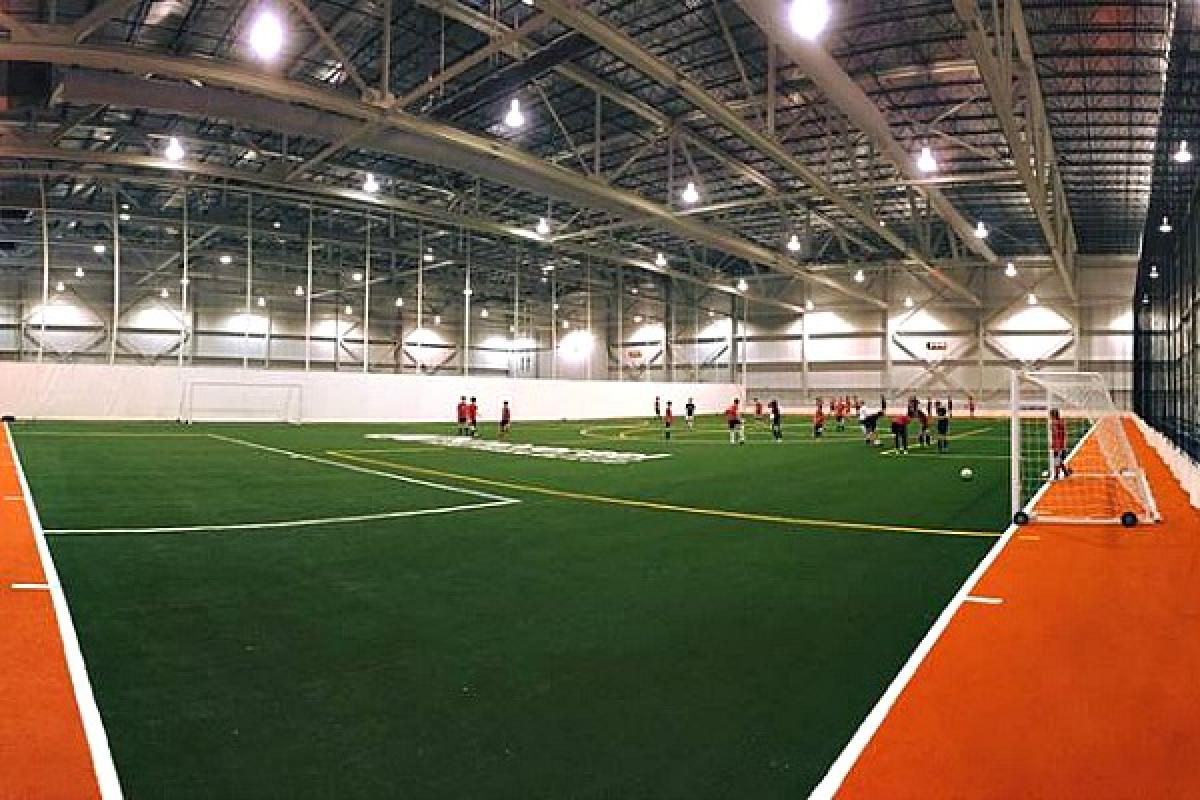 Le stade multisports de Rivière-du-Loup, qui porte le nom de stade Premier Tech,