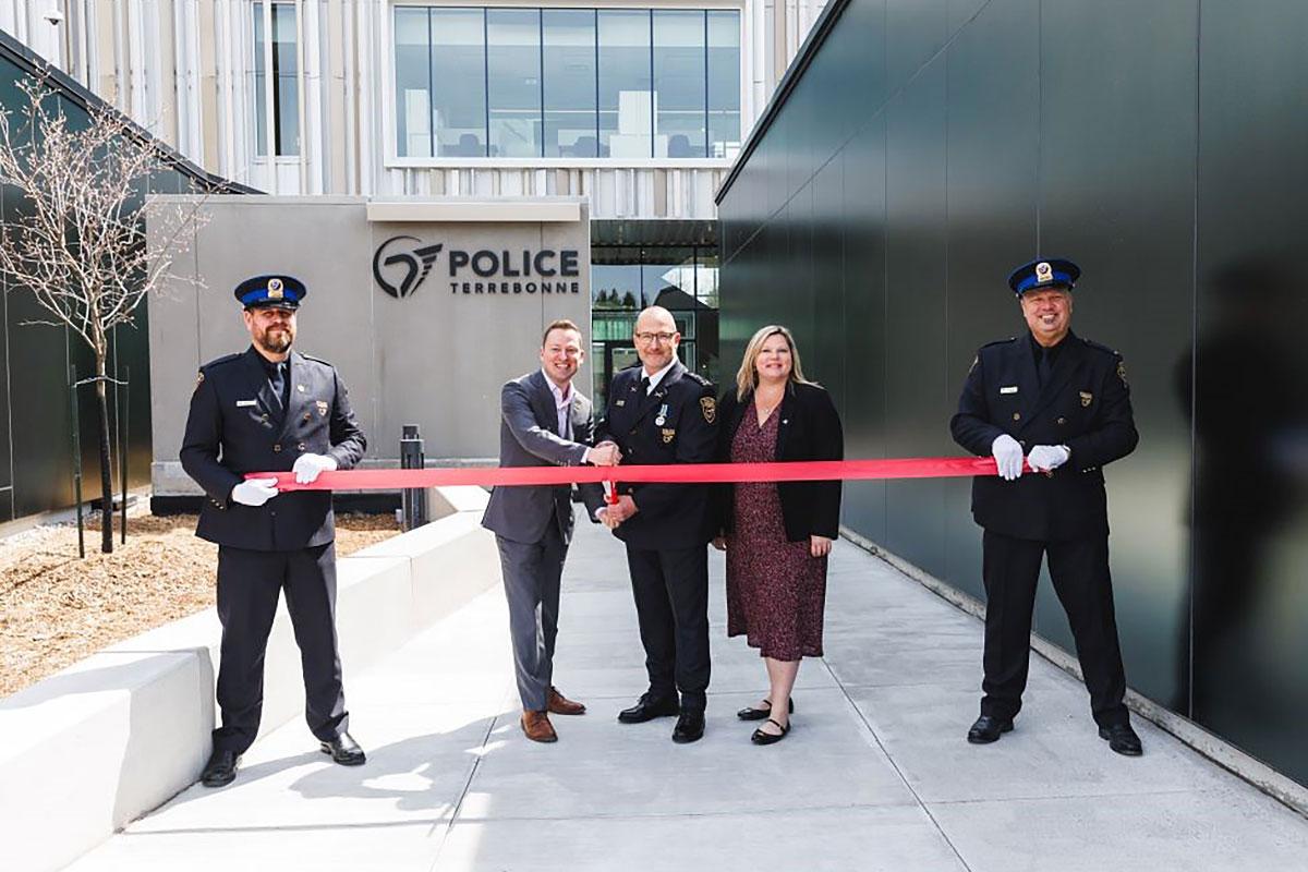 Inauguration du Quartier général du Service de police de Terrebonne, Sainte-Anne-des-Plaines et Bois-des-Filion. Crédit : Ville de Terrebonne