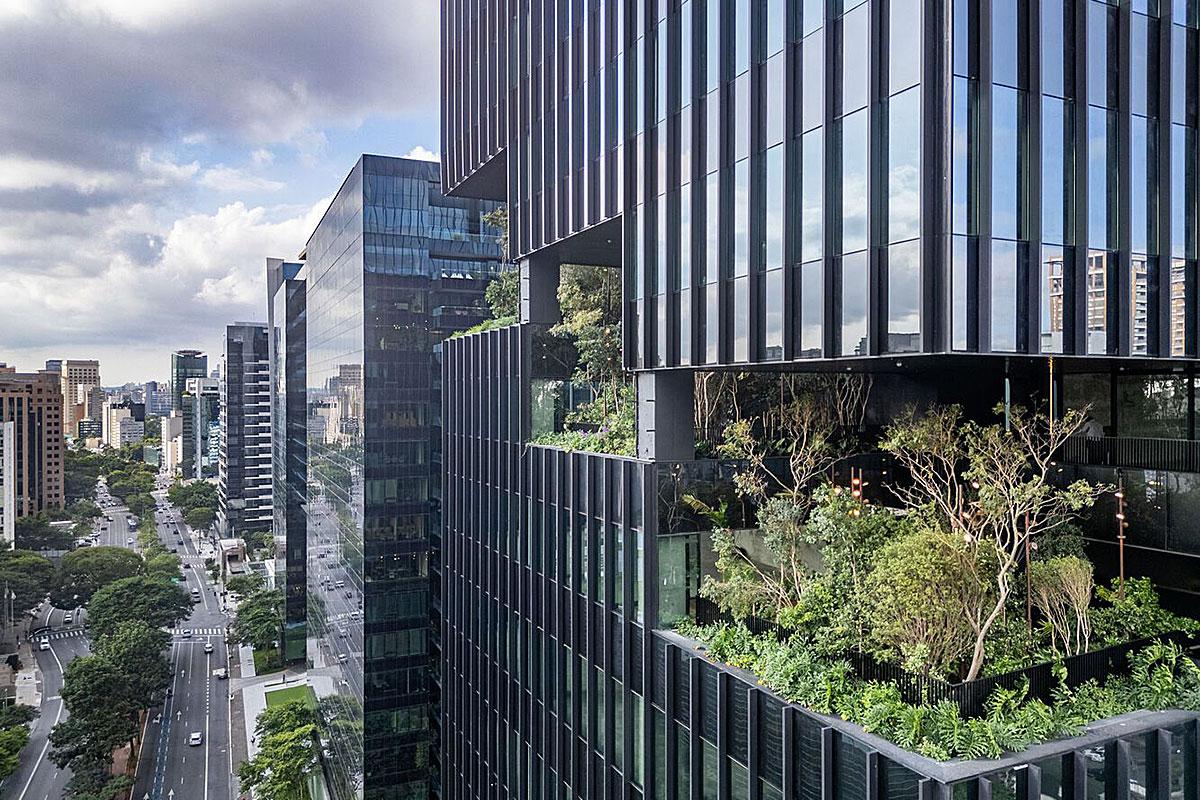 Salma Tower : quand la nature s’invite dans la tour de bureaux. Crédit : Pedro Mascaro
