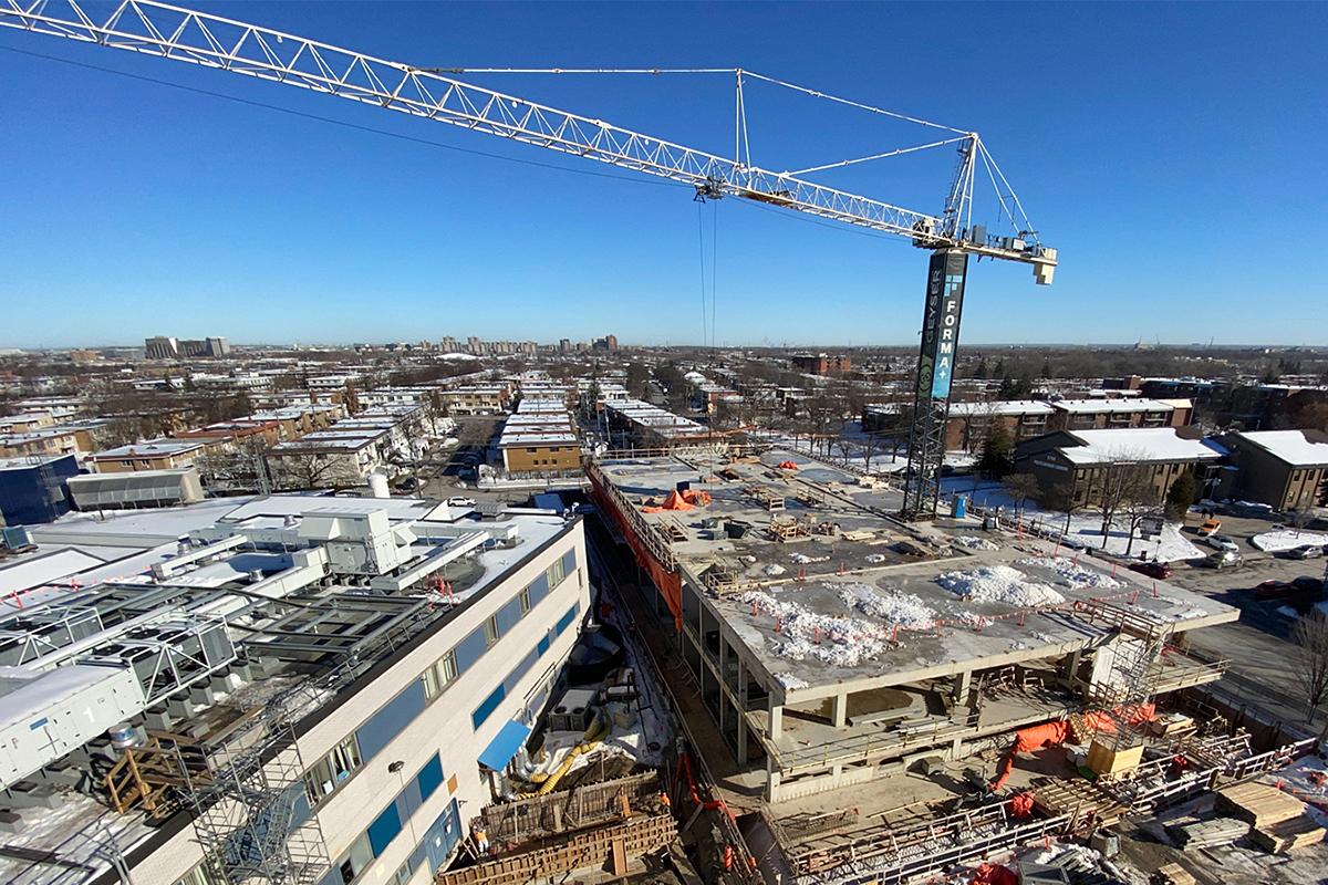 Hôpital Santa Cabrini Ospedale : les travaux d’agrandissement progressent. Crédit : SQI