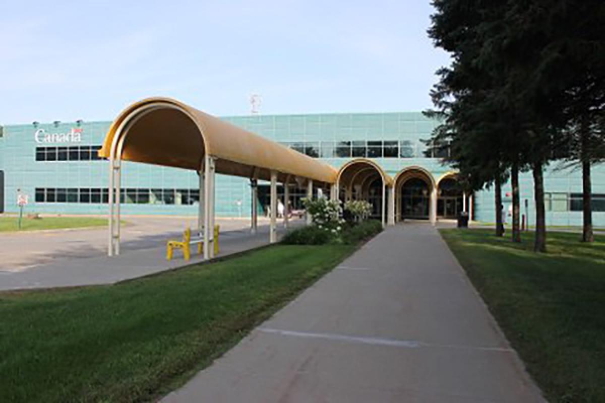 Shawinigan : 12 M$ dans l'immeuble du Centre de données fiscales