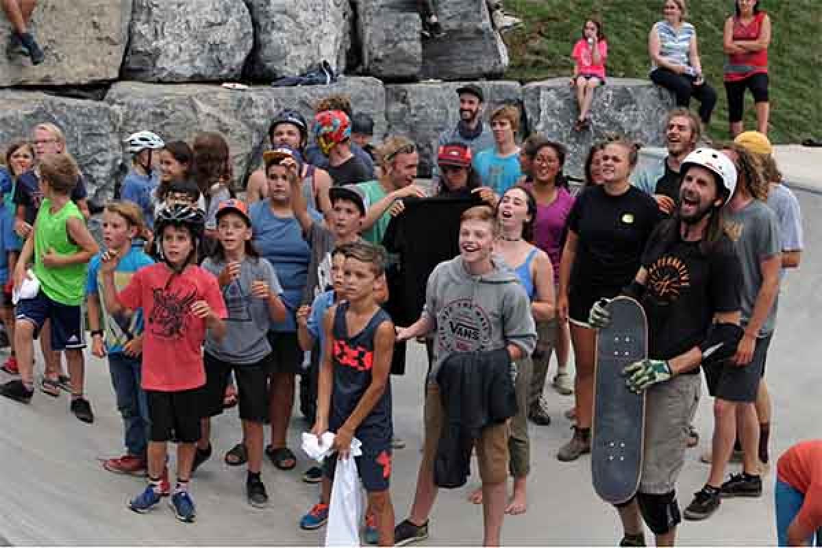 Inauguration du nouveau parc de planche à roulettes de Gaspé