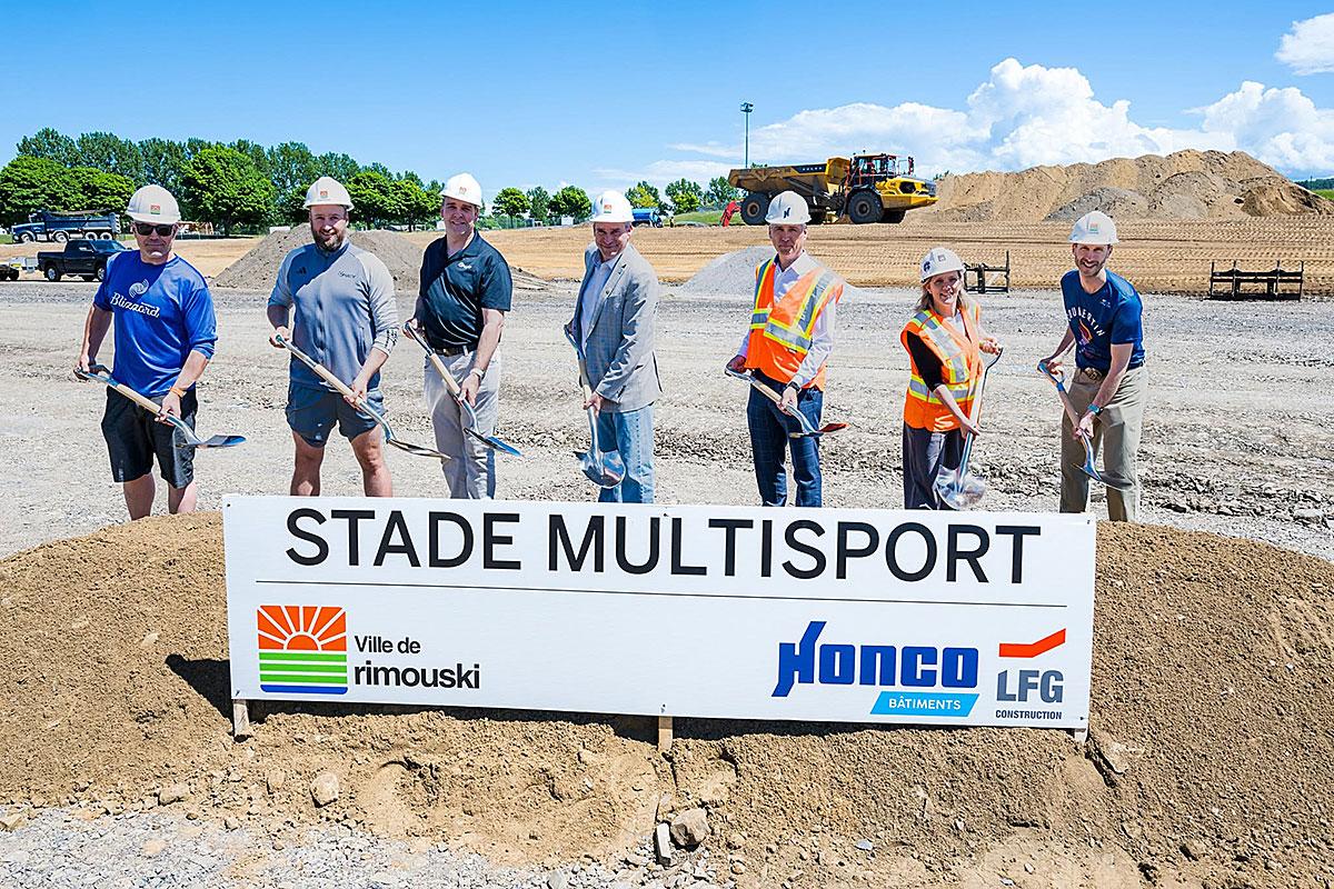 La construction du futur stade multisport de Rimouski est officiellement lancée. Crédit : Ville de Rimouski