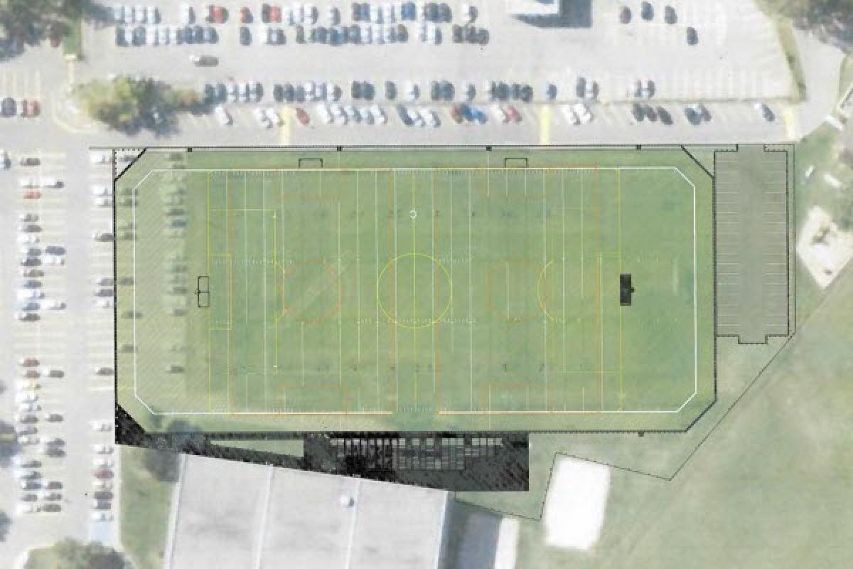 Première pelletée de terre pour le terrain synthétique du Collège Vanier