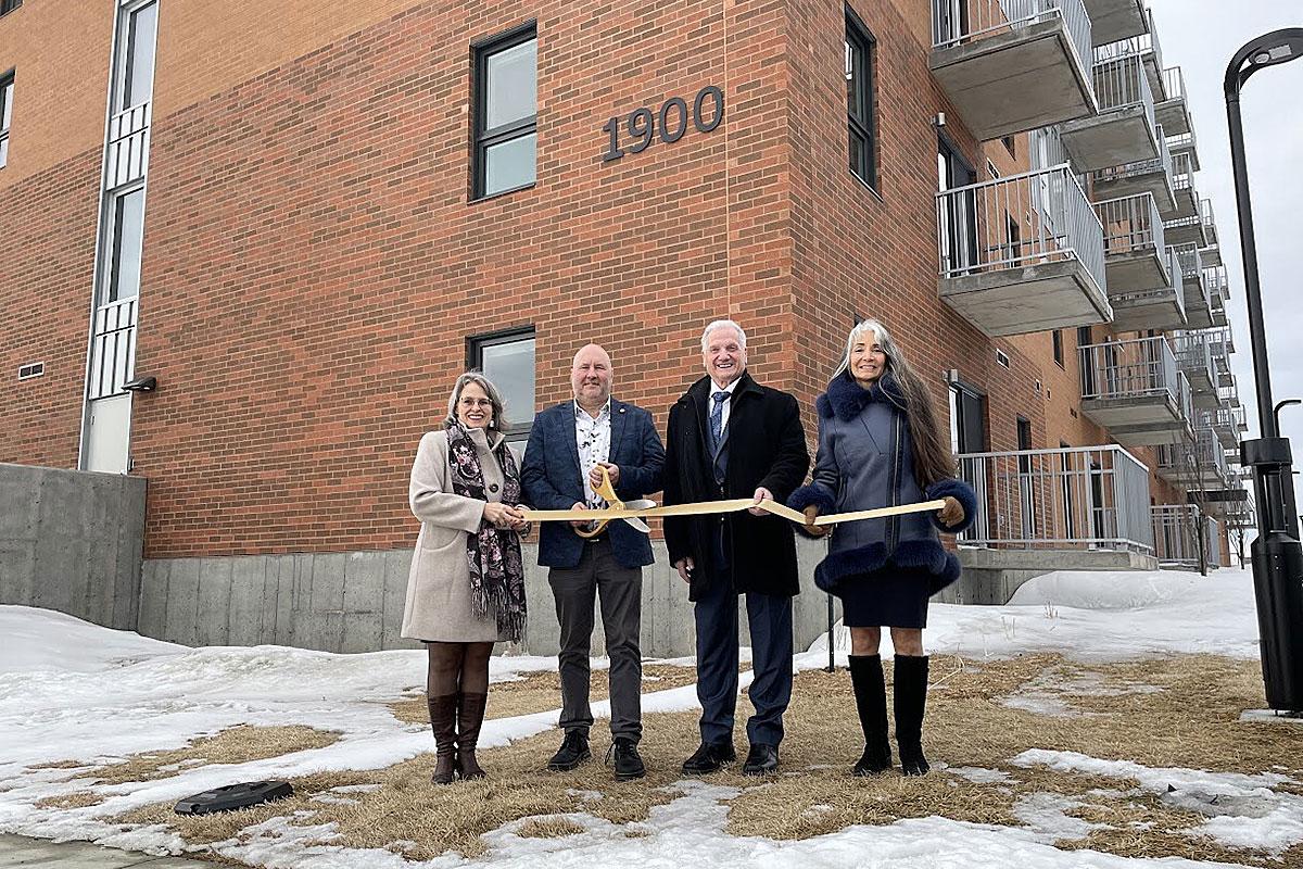 Mission Unitaînés inaugure 100 logements pour aînés à Shawinigan. Crédit : Cabinet de la ministre responsable de l'Habitation et ministre responsable de la Condition féminine