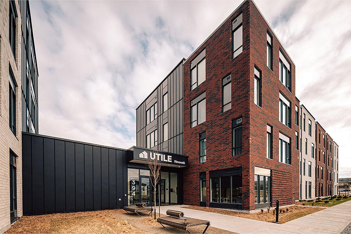UTILE Rimouski : 155 logements étudiants livrés en 10 mois grâce à la construction modulaire. Crédit : UTILE