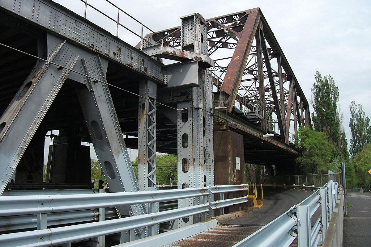 Des travaux de réhabilitation seront nécessaires sur le pont Victoria. Crédit : Doug Kerr - wikimedia (CC BY-SA 2.0)