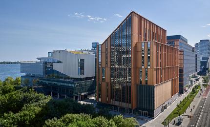 Toronto accueille un campus-laboratoire en bois massif. Crédit : doublespace photography
