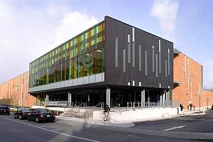 Les travaux de mise aux normes de l'aréna du Centre communautaire intergénératio