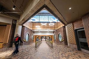Revitalisation du principal carrefour intérieur du campus de l’UQAM. Crédit : Nathalie St-Pierre
