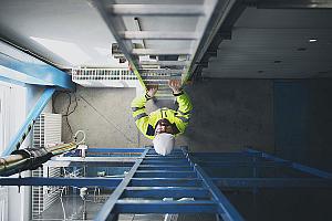 Planifier le travail en hauteur pour prévenir les chutes