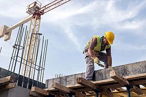 Freiner l’épidémie de suicides dans la construction grâce aux efforts proactifs des employeurs. Crédit : HUB International