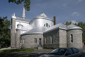L'église St-Jean-Baptiste à Sherbrooke.
