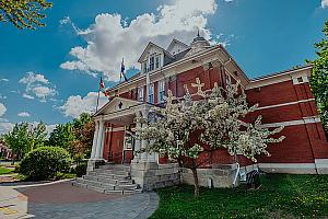 Chambly amorce la première phase du réaménagement de sa mairie. Crédit : Ville de Chambly