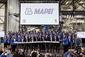 MAPEI Canada inaugure l'agrandissement de son usine. Crédit : MAPEI Inc. 
