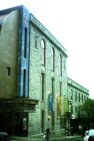 Les 7 doigts de la main s'installent à l'ancien musée Juste pour rire