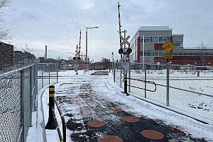 Inauguration d’un nouveau passage à niveau dans le secteur du MIL Montréal. Crédit : Ville de Montréal
