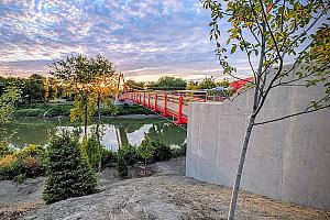 Une nouvelle passerelle emblématique à L’Assomption. Crédit : Thierry Burat, Restaurant Le Prieuré