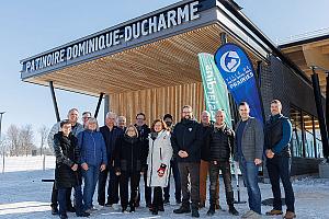 Notre-Dame-des-Prairies inaugure sa patinoire couverte réfrigérée. Crédit : Benoit Dupont