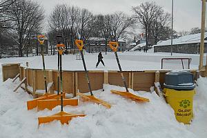 Construction de cinq patinoires extérieures à Gatineau
