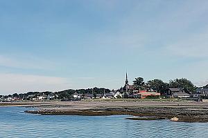 Des travaux de recharge de plage à Sainte-Flavie. Crédit : Amqui, Creative Commons (CC BY-SA 4.0)