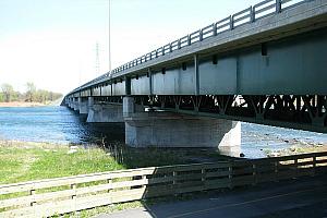 Québec a souligné la fin des travaux d'élargissement du pont Monseigneur-Langloi