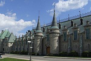 Début de la reconstruction du Manège militaire Voltigeurs de Québec