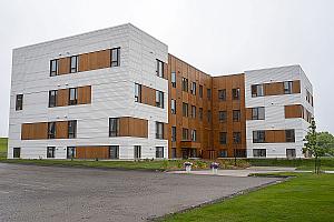 Inauguration de logements abordables pour les étudiants de l'UQAR. Crédit : UQAR