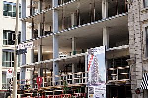 les mises en chantier d'habitations dans les centres urbains du Québec sont deme