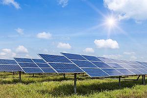 Hydro-Québec lancera des appels d'offres pour ajouter 300 MW d'énergie solaire