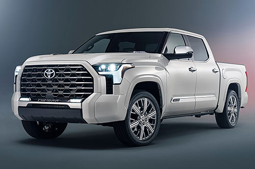 Le toyota Tundra est proposé avec un de deux v6 turbocompressés, le deuxième étant hybride. Crédit : Toyota 