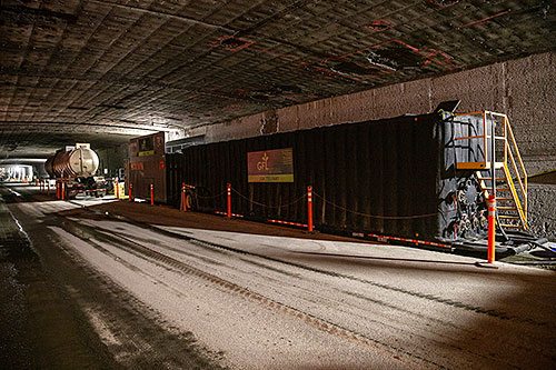 En cinq mois de démolition, ce sont 30 000 m3 d’eau qui ont été traités, pour un total de 30 millions de litres. Crédit : Ministère des Transports du Québec